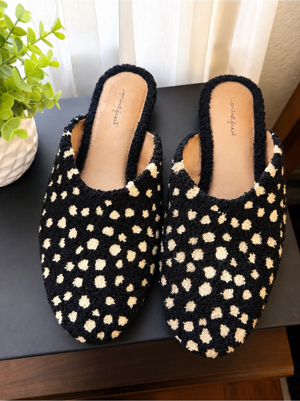 Printfresh Spotted Clog Slippers Black & Cream Cozy Slip-On Mules